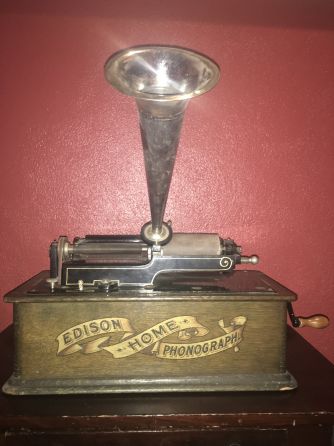 Edison Home Phonograph c. 1890.JPG