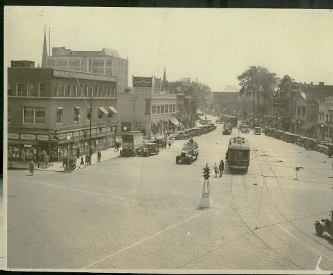 downtown evanston 1930.jpg